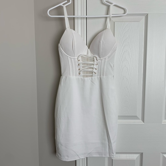 NWOT White Dress - Picture 1 of 3